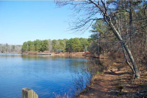 lake side landscape of tribble mill park